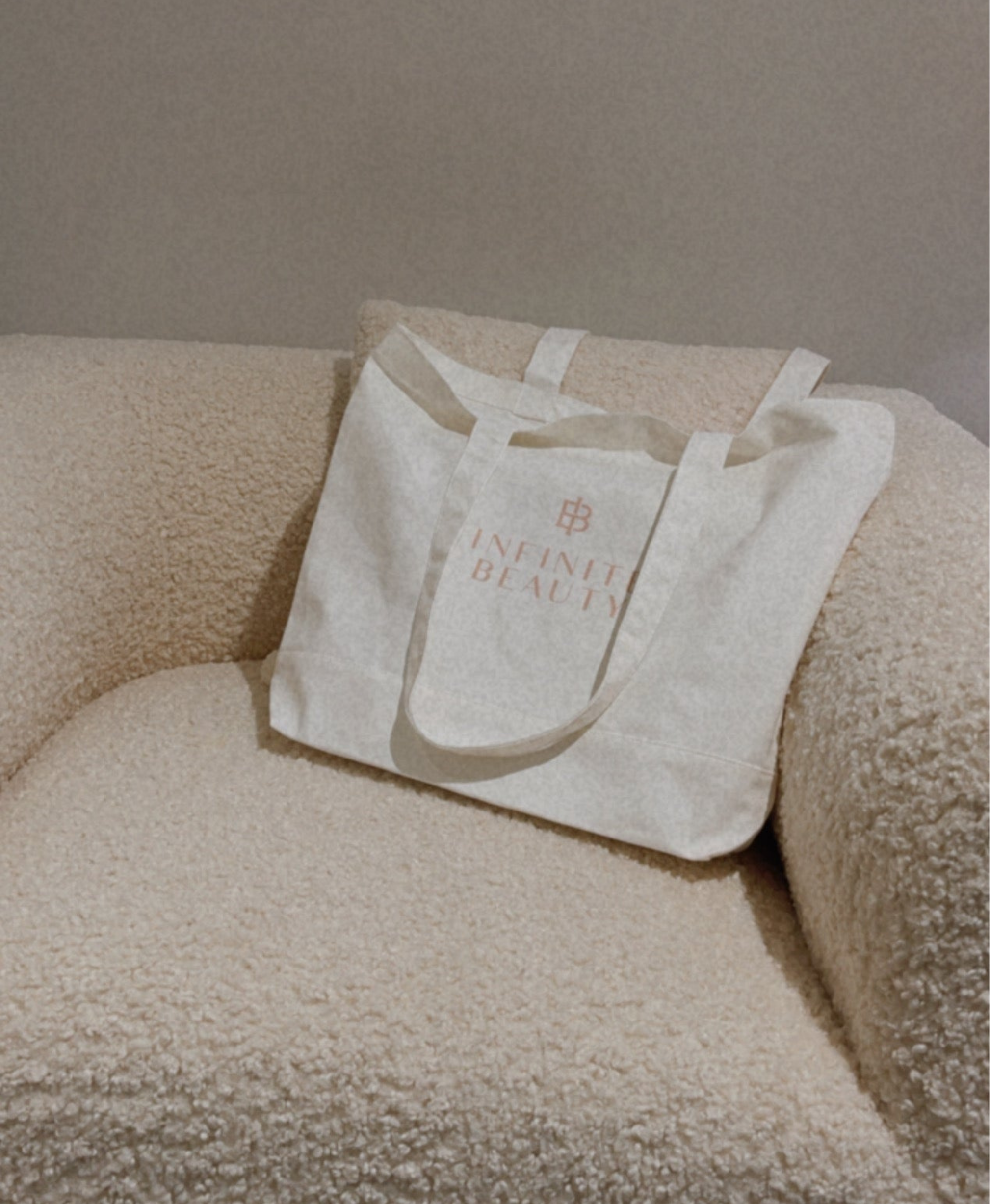 Infinite Beauty Tote